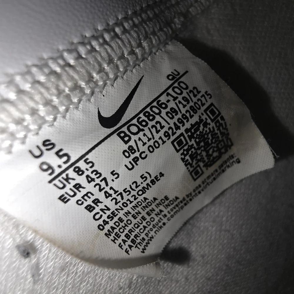 Nike Blazer Mid 77‎ Vintage White Black Sneakers Men 9.5 BQ6806-100